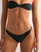 Nelly - Musta - Ocean View Bikini Panty