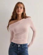 Nelly - Vaaleanpunainen - Luxurious Ultra Soft Shoulder Top