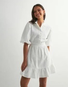 Vero Moda - Valkoinen - Vmclover 2/4 High Neck Short Dress