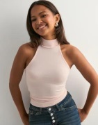 Nelly - Vaaleanpunainen - Sleeveless Polo Top
