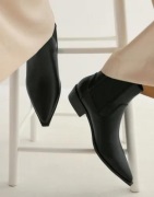 Nelly - Musta - Flat Regular Chelsea Boot