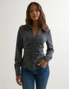 Vero Moda - Harmaa - Vmlucy Ls Detail Shirt Wvn Exp