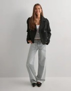 Nelly - Musta - Short Warm Trench Jacket