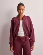 Nelly - Punainen - Zipper Bomber Sweat