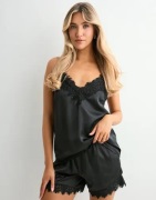 Pieces - Musta - Pcjenna Xmas Satin Nightwear Set Wv