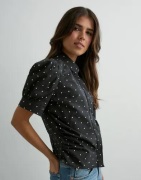 Neo Noir - Musta - Frannie Dot Shirt