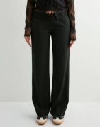 Nelly - Musta - No Waist Relaxed Suit Pants