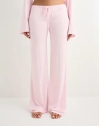 Nelly - Vaaleanpunainen - Soft Chill Low Waist Pants