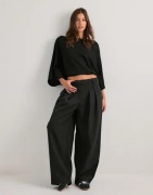 Pieces - Musta - Pcolivia Barrel Pants Wvn D2D Bc
