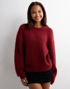 Nelly - Punainen - Fuzzy Knit Sweater