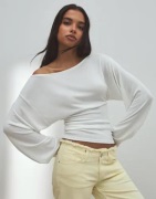 Nelly - Valkoinen - My Chill Boatneck Sweat