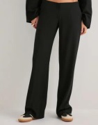Nelly - Musta - No Waist Relaxed Suit Pants