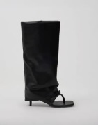Nelly - Musta - Spring Thong Boot