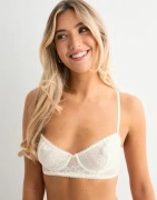 Nelly - Valkoinen - Stargirl Balconette Bra