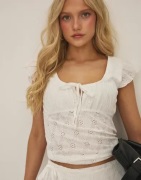 Nelly - Valkoinen - Broderie Anglais Top