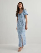 Vero Moda - Kukallinen - Vmjosie 2/4 Tie Ankle Dress Wvn Ga