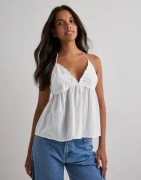 Nelly - Valkoinen - Embroidered Upper Top