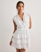 Nelly - Valkoinen - Adorable Flounce Dress