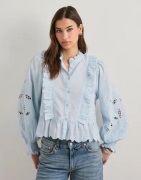 Neo Noir - Sininen - Petrine Embroidery Blouse