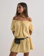 Only - Keltainen - Onlgoa Ss Linen Short Dress Cc Pnt